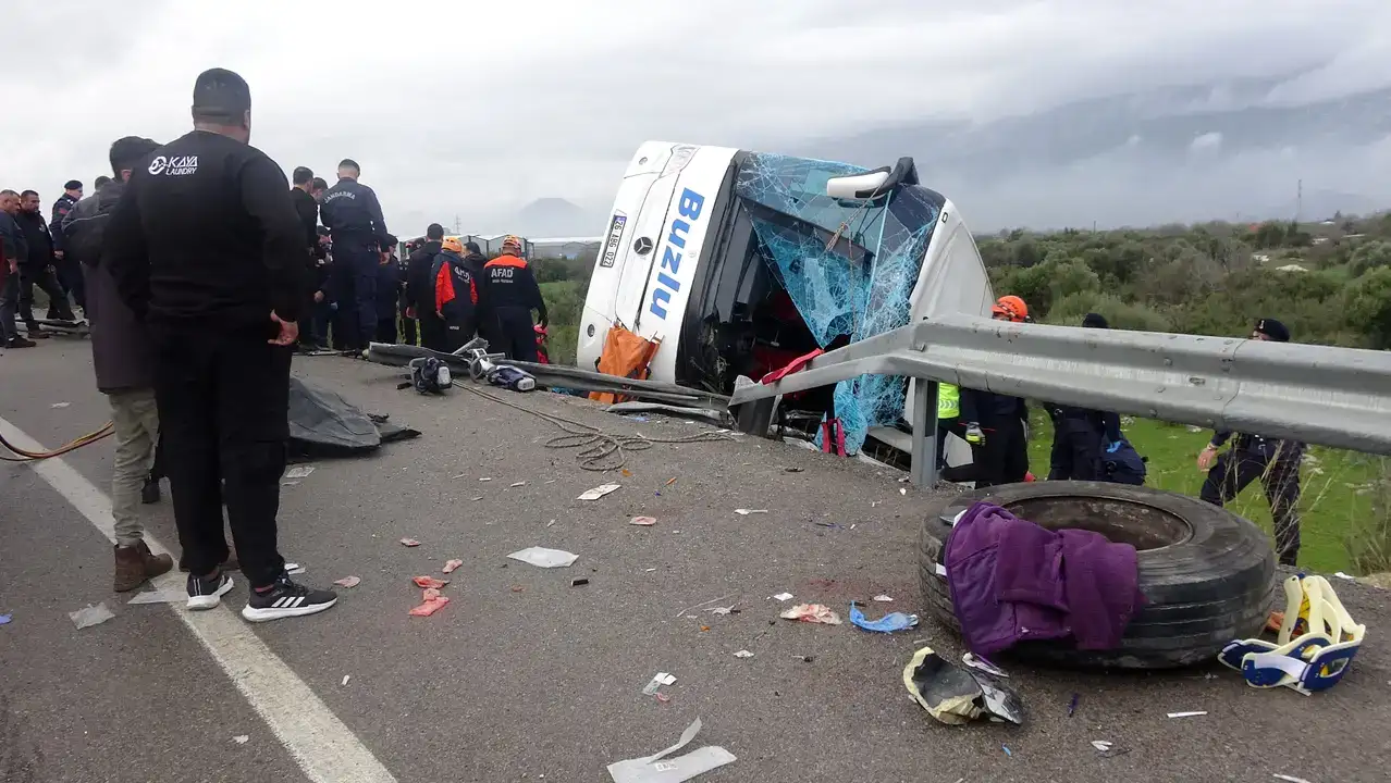 Antalya’da Yolcu Otobüsü Faciası: 10 Ölü, 24 Yaralı 29